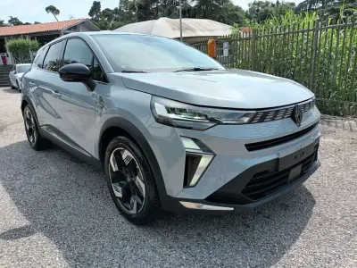 Usata Renault Symbioz Techno 94 CV (69 kW) 2025 Grigio SUV