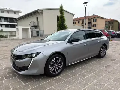 Usata Peugeot 508 Allure 131 CV (96 kW) 2023 Grigio Station wagon