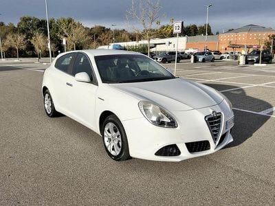 Usata Alfa Romeo Giulietta Distinctive 120 CV (88 kW) 2012 Bianco Utilitaria