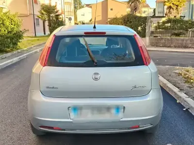 Usata Fiat Grande Punto 77 CV (56 kW) 2008 Grigio Utilitaria