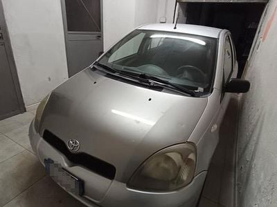 Usata Toyota Yaris 2001