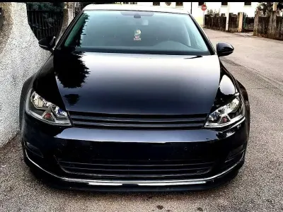 Usata VW Golf VII Highline 140 CV (102 kW) 2017 Berlina