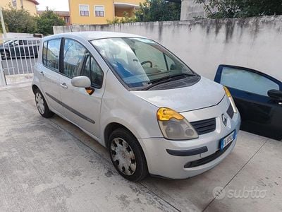 Grigio Usata 2005 Renault Modus Dynamique Monovolume | 2300 € (Cara)