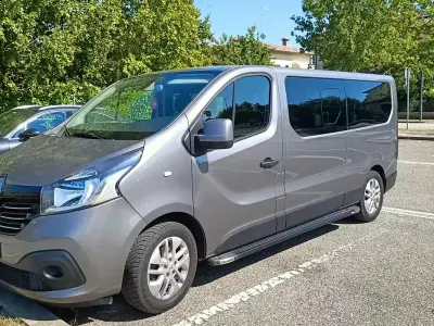 Usata Renault Trafic 125 CV (91 kW) 2018 Grigio Monovolume