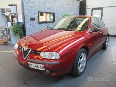 Usata Alfa Romeo 156 155 CV (114 kW) 1998 Rosso Berlina