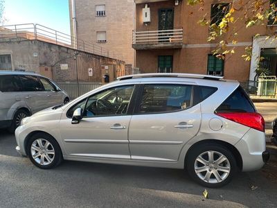 usata Peugeot 207 1.6 VTi 120CV Auto in Ottimo condizioni.