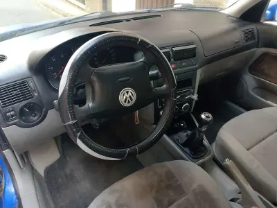 Usata VW Golf IV 90 CV (66 kW) 2000 Berlina
