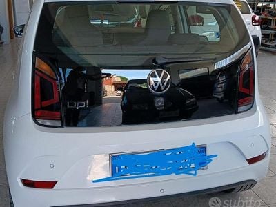 Usata VW up! Move 60 CV (44 kW) 2020 Bianco Utilitaria