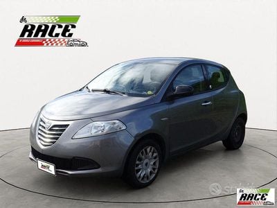 Usata Lancia Ypsilon Gold 69 CV (50 kW) 2013 Grigio Utilitaria