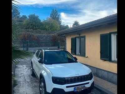 Usata Jeep Avenger 100 CV (73 kW) 2023 Bianco SUV