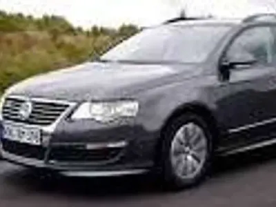 Usata VW Passat Highline 140 CV (102 kW) 2010 Grigio Station wagon