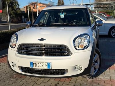Usata Mini Cooper D Countryman Business 90 CV (66 kW) 2016 Bianco SUV