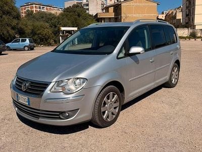 Usata VW Touran 2008 Grigio Monovolume