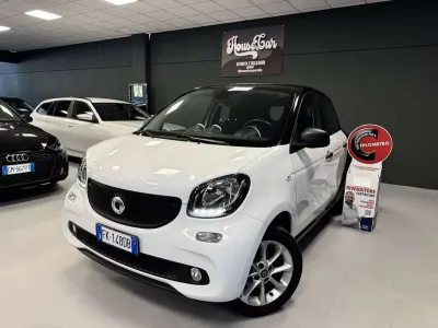 Usata Smart ForFour 71 CV (52 kW) 2017 Bianco Utilitaria