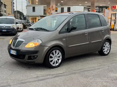 Gebraucht Lancia Musa 101 PS (74 kW) 2004 Beige Van / Kleinbus