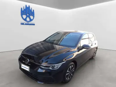 Usata VW Golf VIII United 110 CV (80 kW) 2021 Nero perla Berlina