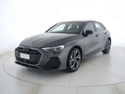 Nuova Audi A3 S-Line 204 CV (150 kW) 2026 Grigio daytona perlato Berlina