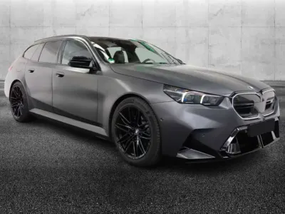 Usata BMW M5 727 CV (534 kW) 2025 Grigio Station wagon