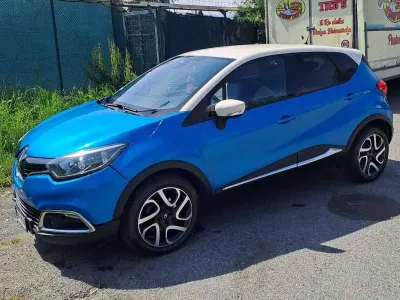 Usata Renault Captur Intens 90 CV (66 kW) 2016 Blu/azzurro SUV
