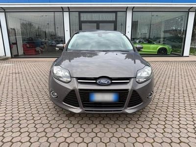 Usata Ford Focus 116 CV (85 kW) 2011 Marrone Berlina
