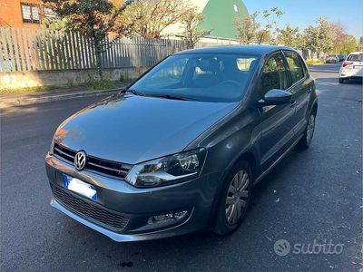 Usata VW Polo Comfortline 70 CV (51 kW) 2014 Grigio Berlina