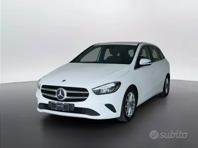 Usata Mercedes B180 116 CV (85 kW) 2019 Bianco Utilitaria