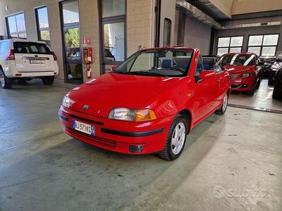 Usata Fiat Punto Cabriolet 86 CV (63 kW) 2000 Rosso Cabrio