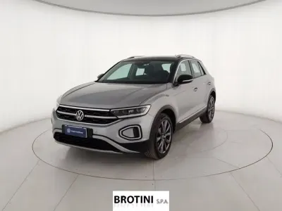 Usata VW T-Roc Style 150 CV (110 kW) 2022 Grigio SUV