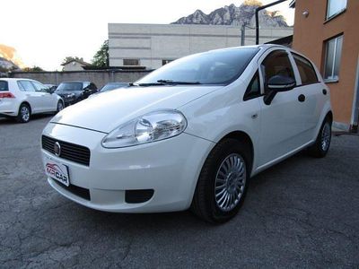 Usata Fiat Grande Punto 78 CV (57 kW) 2012 Bianco Utilitaria