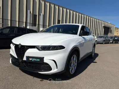 Usata Alfa Romeo Tonale Sprint 131 CV (96 kW) 2024 Bianco SUV