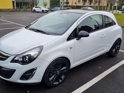 Usata Opel Corsa S 86 CV (63 kW) 2011 Berlina