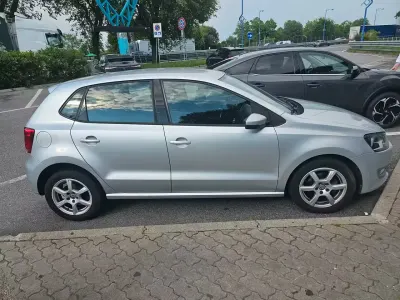 Begagnad VW Polo Highline 86 HK (63 kW) 2010 Silver Halvkombi