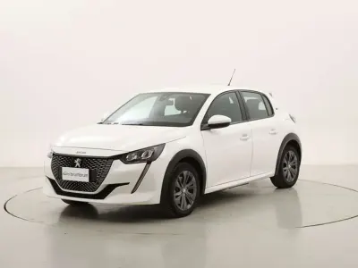 Käytetty Peugeot e-208 Active 56 kW (77 HP) 2021 Valkoinen Viistoperä