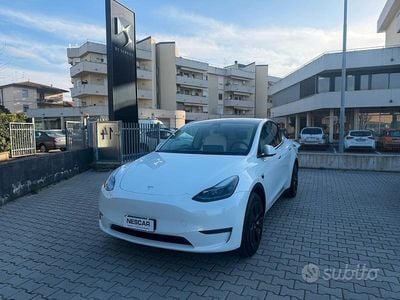 Usata Tesla Model Y Long Range AWD 152 kW (208 CV) 2023 Bianco SUV