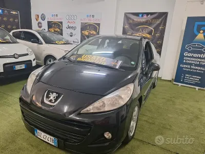 Usata Peugeot 207 68 CV (50 kW) 2009 Nero Berlina