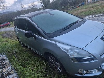 Usata Peugeot 5008 2011 Grigio Monovolume