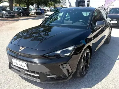 Usata Cupra Leon 150 CV (110 kW) 2025 Midnight schwarz metallic Berlina