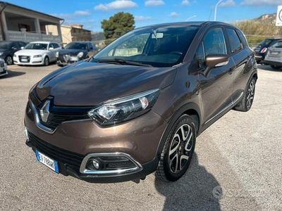 Usata Renault Captur 90 CV (66 kW) 2014 Marrone SUV