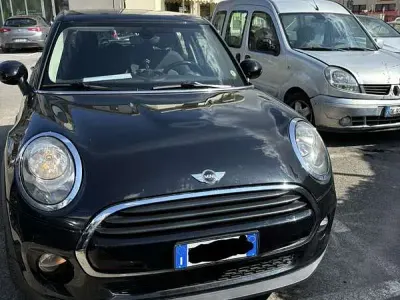 Usata Mini Cooper D Business 116 CV (85 kW) 2016 Utilitaria