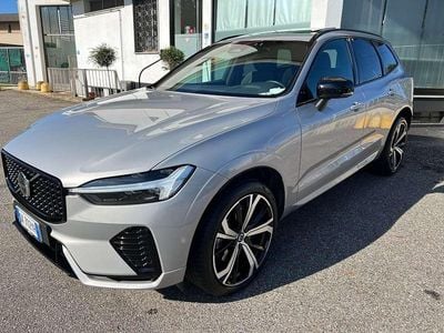 Usata Volvo XC60 Plus 197 CV (144 kW) 2022 Argento SUV