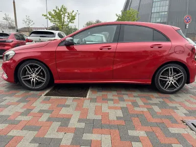 Usata Mercedes A180 Premium 122 CV (89 kW) 2016 Berlina