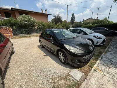 Usata Peugeot 207 73 CV (53 kW) 2013 Berlina