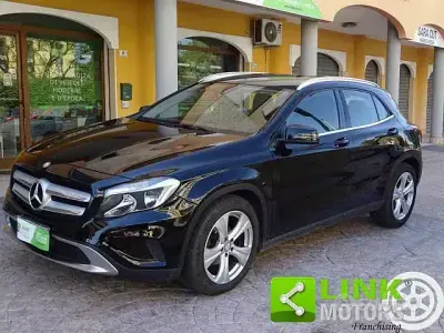 Usata Mercedes GLA200 Business 136 CV (100 kW) 2015 Nero SUV