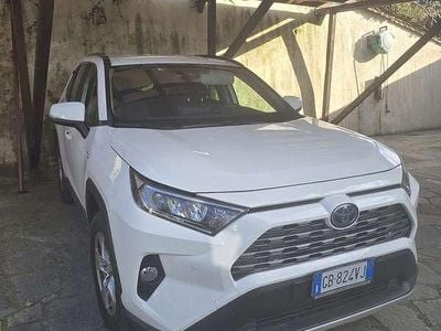 Usata Toyota RAV4 Hybrid Active 178 CV (130 kW) 2020 SUV