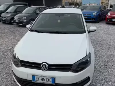 Usata VW Polo Comfortline 75 CV (55 kW) 2015 Bianco Berlina