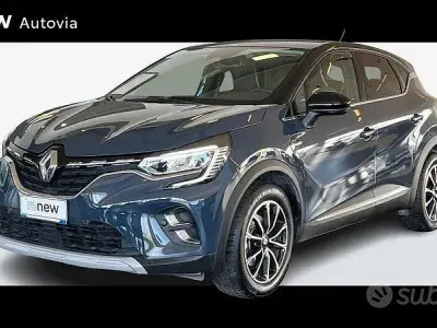 Usata Renault Captur Intens 145 CV (106 kW) 2022 Bluazzurro SUV