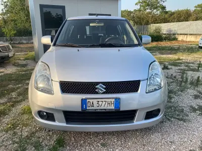 Usata Suzuki Swift GL 92 CV (67 kW) 2006 Grigio Utilitaria