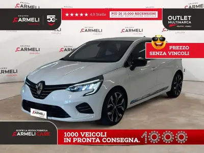 Usata Renault Clio V Techno 101 CV (74 kW) 2023 Bianco ghiaccio Berlina