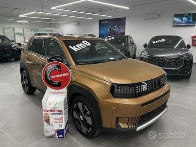 Nuova Fiat Grande Panda La Prima 110 CV (80 kW) 2025 Marrone Utilitaria