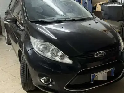 Usata Ford Fiesta Titanium 95 CV (69 kW) 2011 Berlina